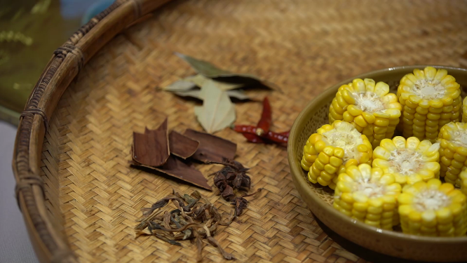 精致美食展示素材
