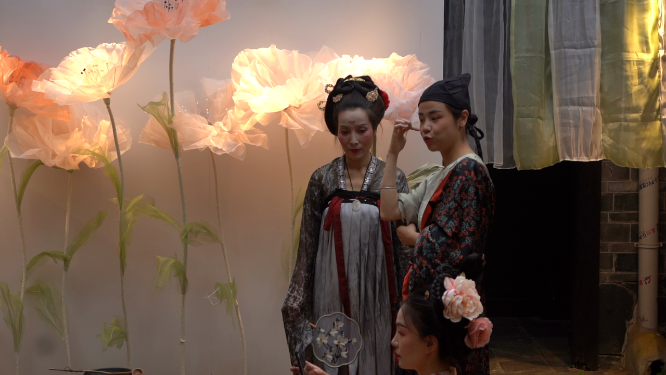 裙幄宴古装女子集体学习互动素材