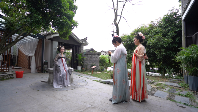 裙幄宴古装人物素材