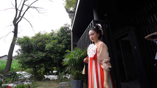 裙幄宴古装人物素材
