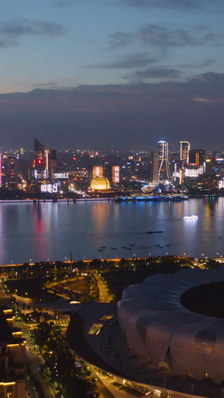 钱江新城粉红晚霞繁华都市（竖屏）