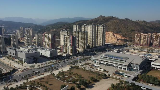 原创 福建宁德市长途汽车站城市风光航拍