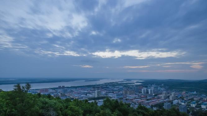 黑龙江抚远市城市全景日出延时风光