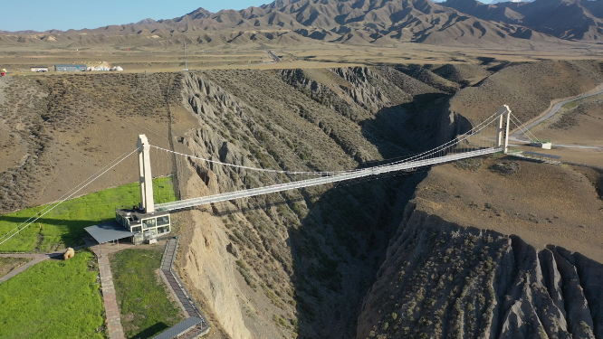 原创 新疆旅行独山子大峡谷自然风光航拍