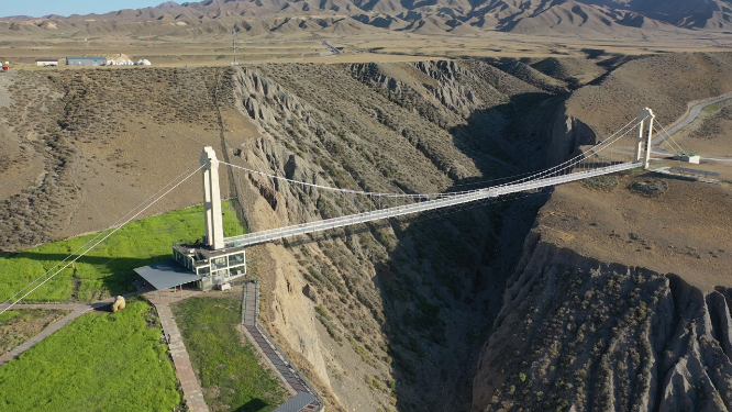 原创 新疆旅行独山子大峡谷自然风光航拍