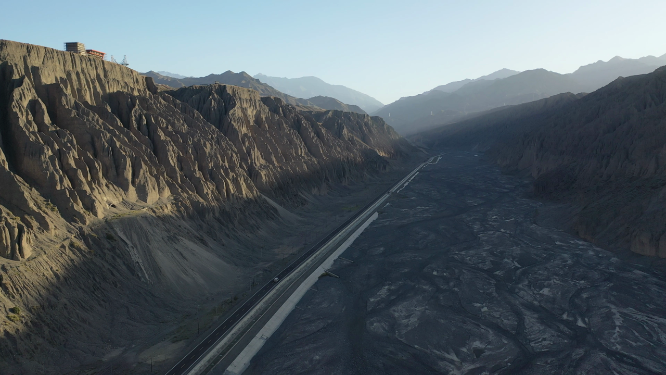 原创 新疆旅行独山子大峡谷自然风光航拍