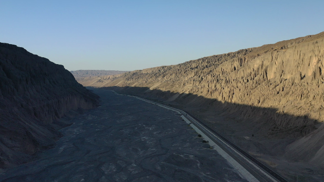 原创 新疆旅行独山子大峡谷自然风光航拍