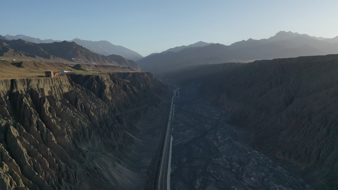 原创 新疆旅行独山子大峡谷自然风光航拍