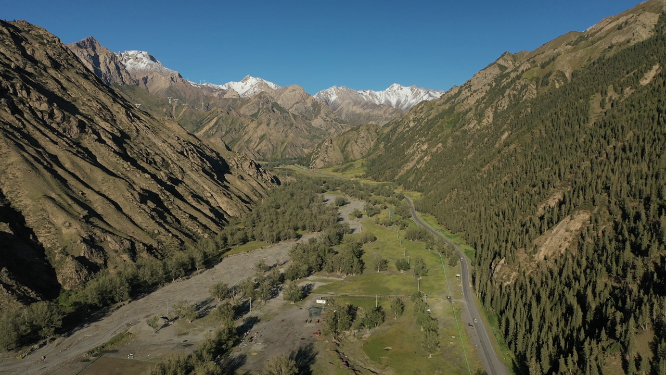 新疆航拍山川美景