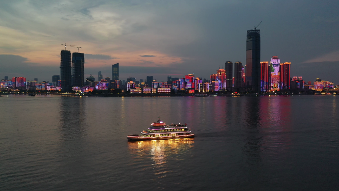 湖北武汉长江游船夜景风光航拍