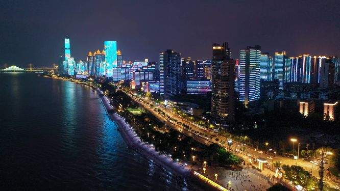 湖北武汉长江汉口江滩夜晚城市天际线航拍风光
