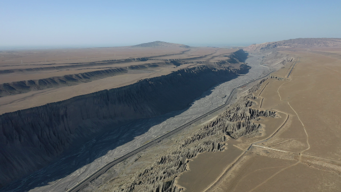 原创 新疆旅行独山子大峡谷自然风光航拍