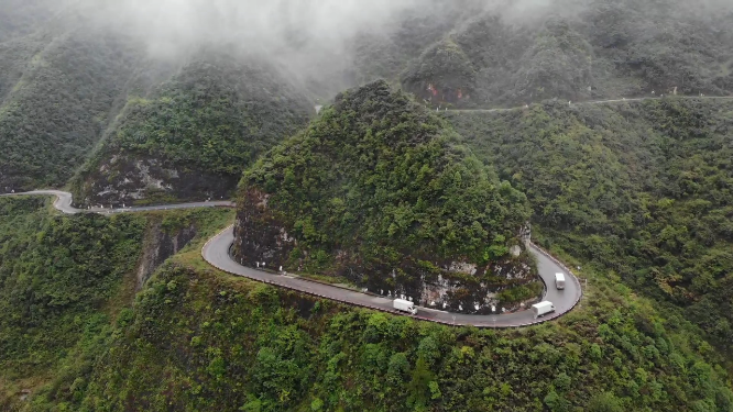 贵州黔东南盘山公路航拍风光