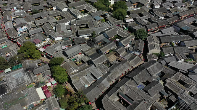 云南丽江古城大研古镇鸟瞰古建筑