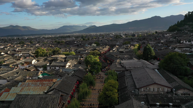 云南丽江古城大研古镇鸟瞰古建筑