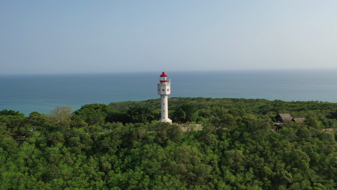 广西北海涠洲岛海滨鳄鱼山自然风光航拍