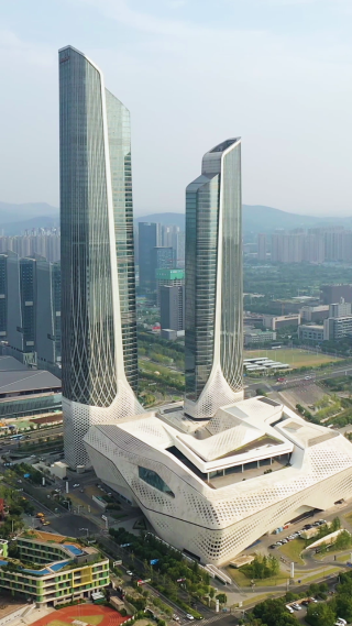 南京保利大剧院地标城市天际线风光航拍