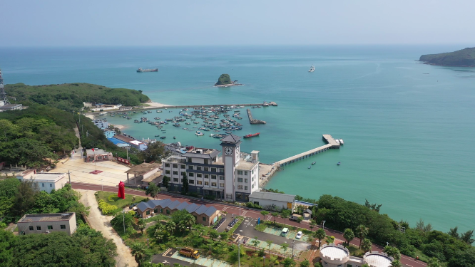广西北海涠洲岛海滨海景自然风光航拍