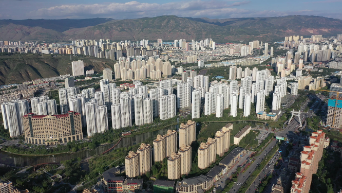 西宁海湖广场市中心购物商圈繁华城市风光