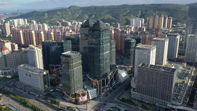 西宁海湖广场市中心购物商圈繁华城市风光