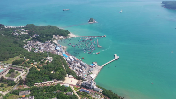 广西北海涠洲岛海滨港口航拍