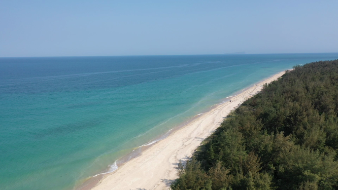 广西北海涠洲岛海滨海景自然风光航拍