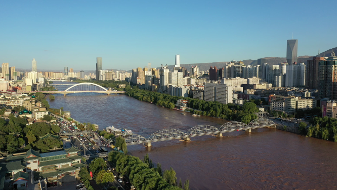 甘肃兰州市黄河中山铁桥航拍