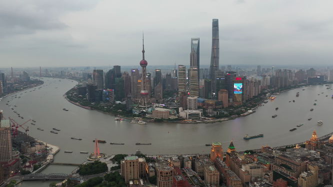 航拍上海外滩陆家嘴天际线风光
