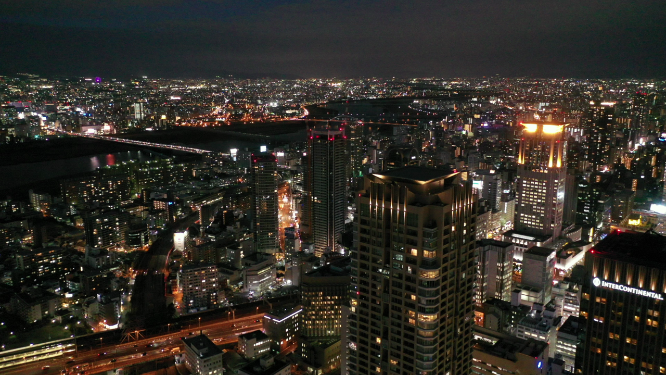 日本大阪梅田蓝天大厦都市天际线航拍