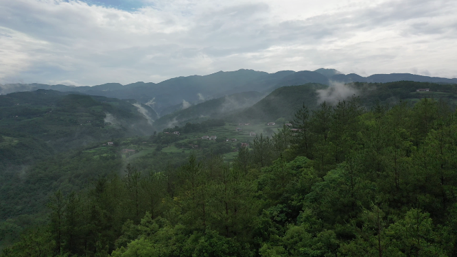 原创 湖北襄阳市梯田乡村田园山区自然风光