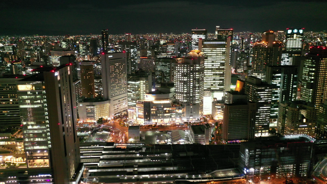 日本大阪梅田蓝天大厦都市天际线航拍