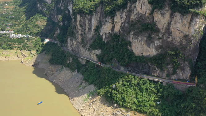 湖北秭归县屈原镇长江三峡自然风光航拍