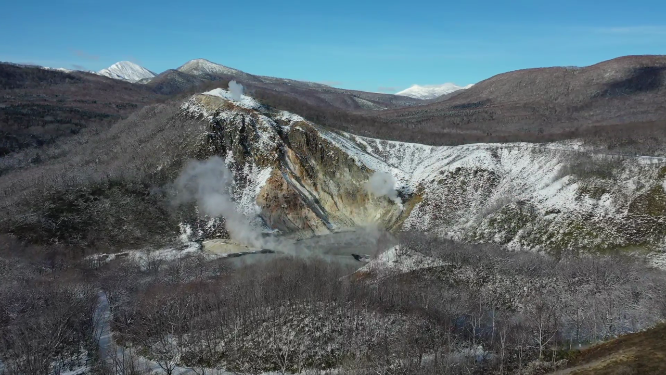 日本北海道登别温泉地狱谷自然风光