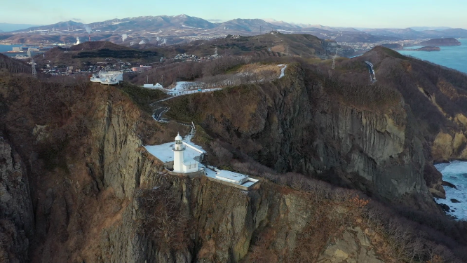 日本北海道室兰地球岬悬崖灯塔海岸线