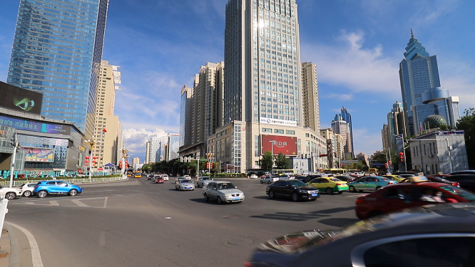 新疆乌鲁木齐城市高楼建筑风光