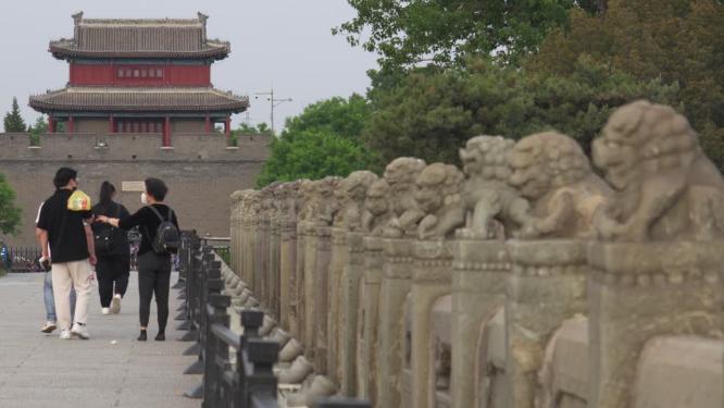 卢沟桥全景和桥面条石