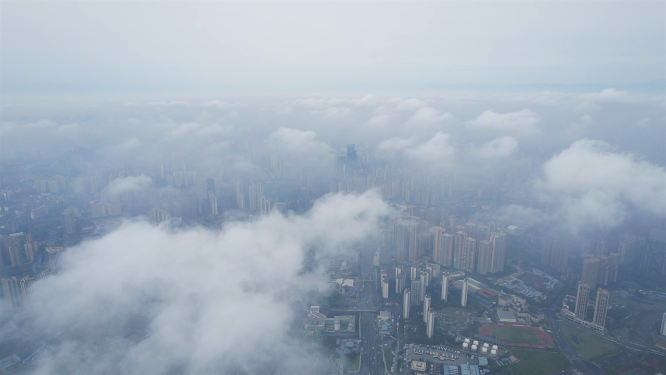 云间的高层建筑