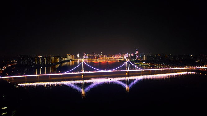 灯火辉煌的长沙城市夜景-三汊矶大桥