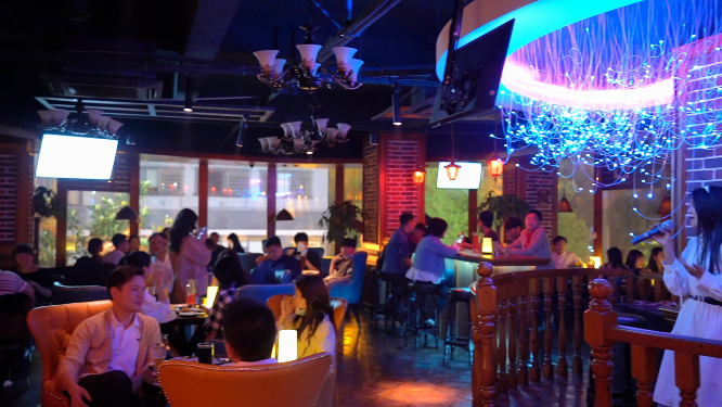音乐酒馆清吧聚会 