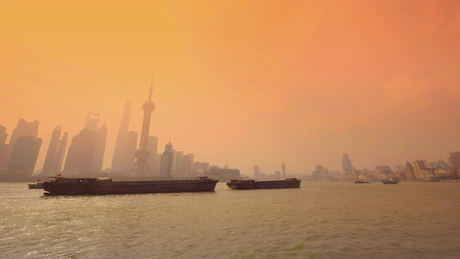 上海外滩轮船