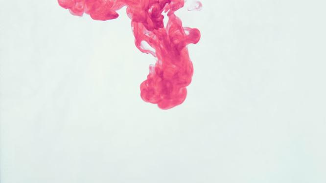 红色液体扩散