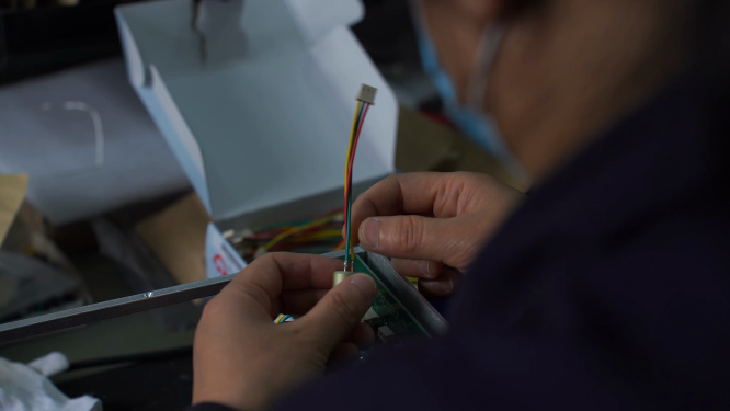 河南三门峡工厂手工加工