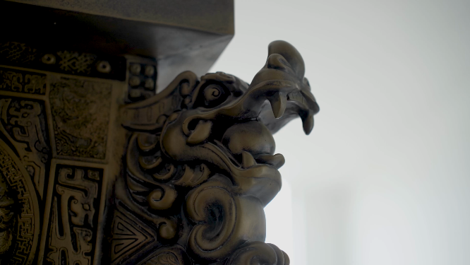 铜器雕塑展示