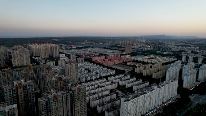 航拍河南洛阳城市上空建筑