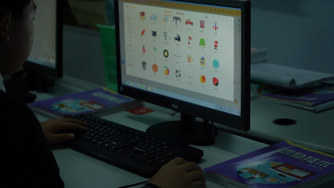 河南三门峡市实验小学文娱活动与展示