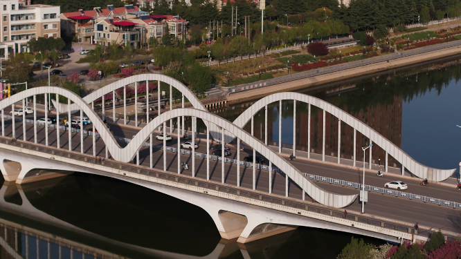 河南三门峡市城市交通轨道航拍