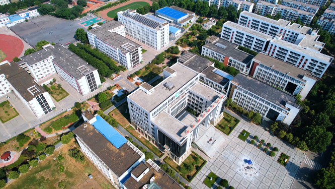 河南洛阳河南推拿职业学院全景航拍