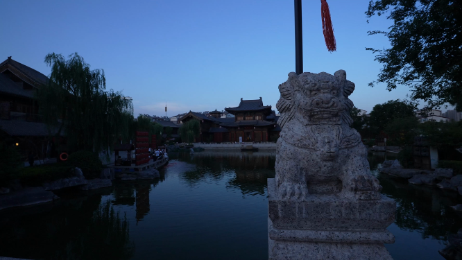 河南洛阳洛邑古城傍晚景色拍摄