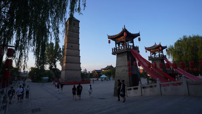 河南洛阳洛邑古城傍晚景色拍摄