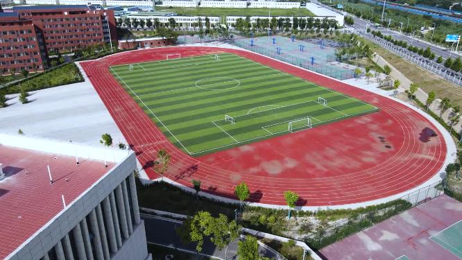 大学学校操场航拍
